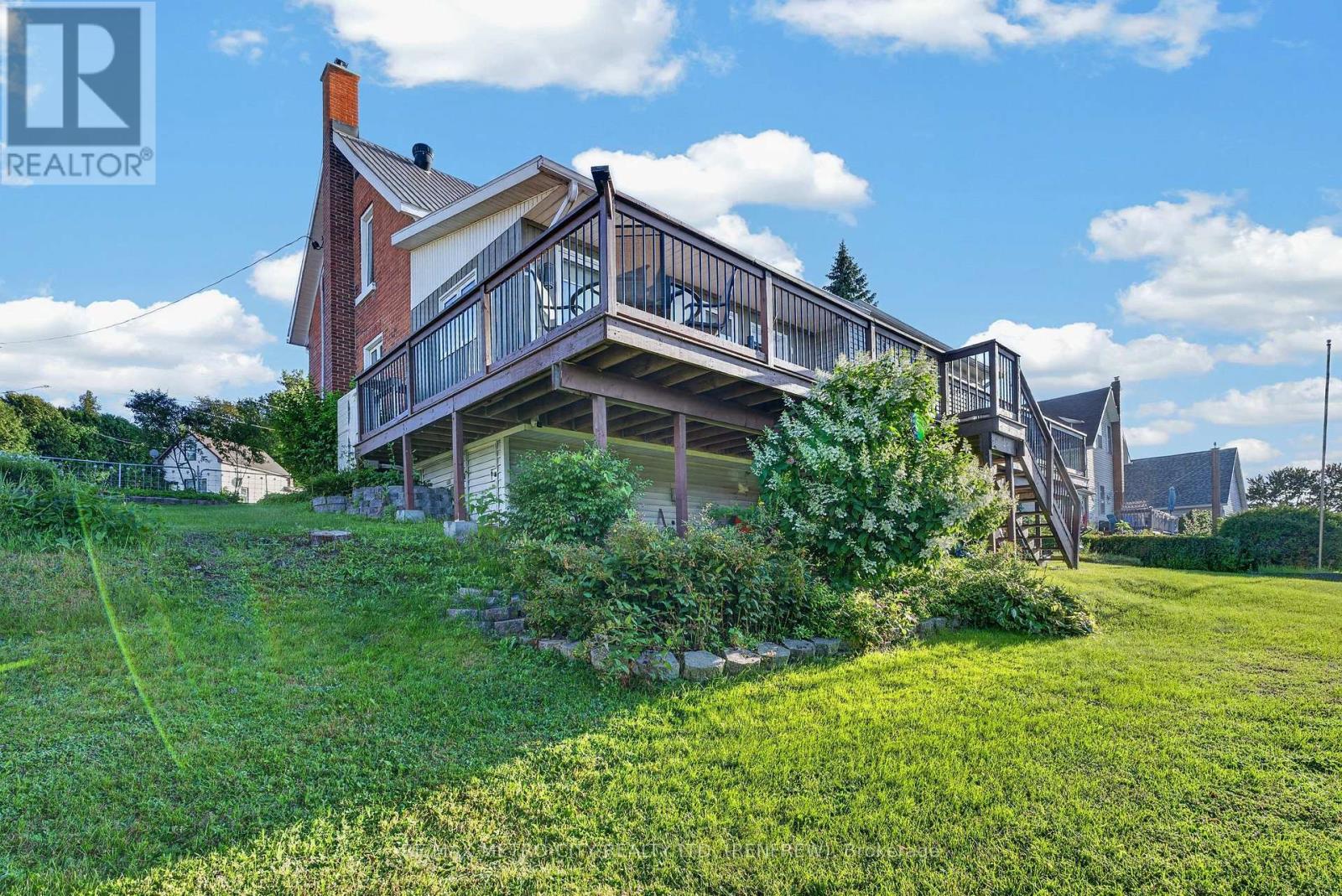 293 Queen Street, Bonnechere Valley, Ontario  K0J 1T0 - Photo 9 - X13690610