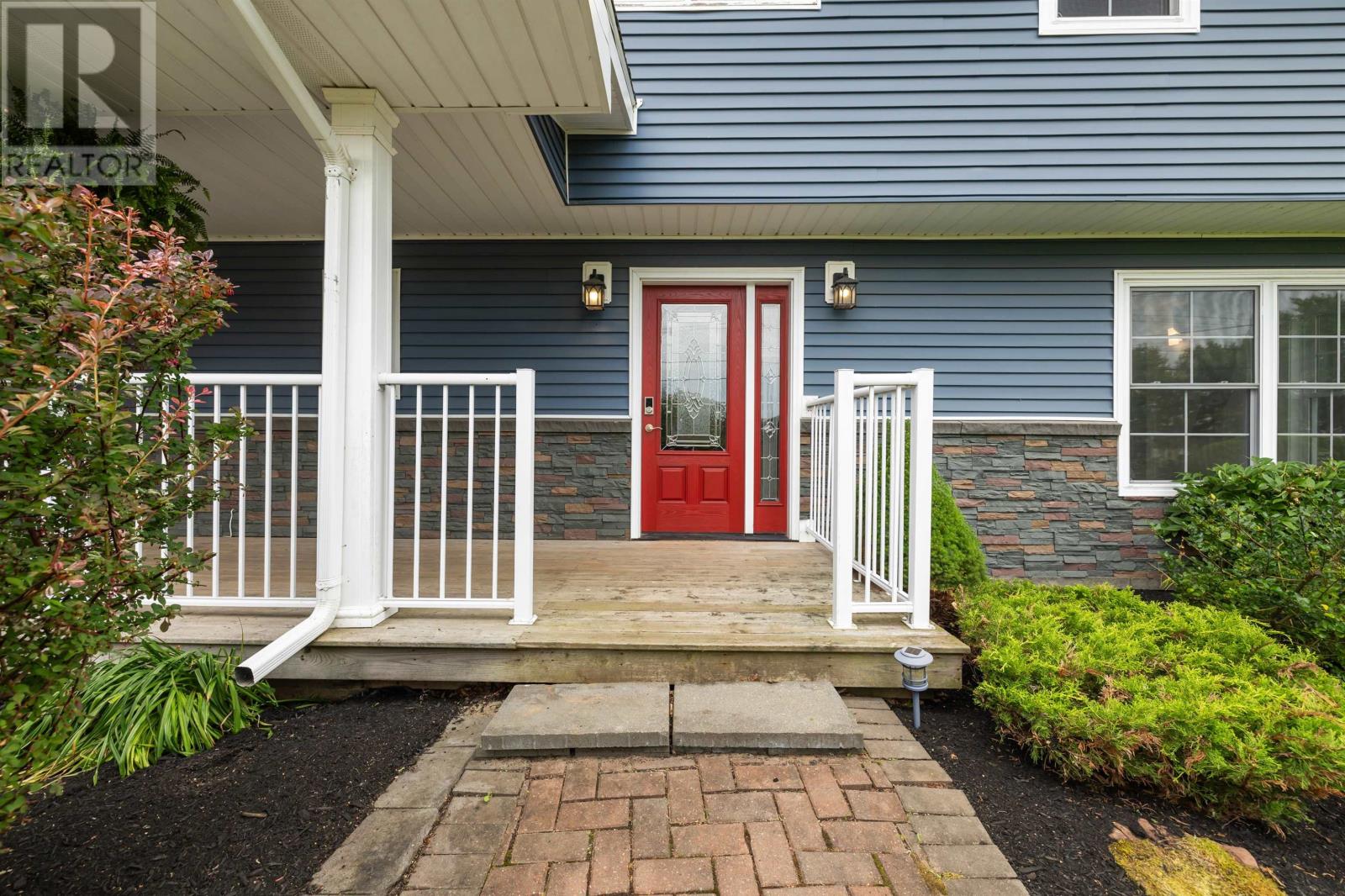 53 Parkside Drive, Charlottetown, Prince Edward Island  C1E 1N1 - Photo 3 - 202620989