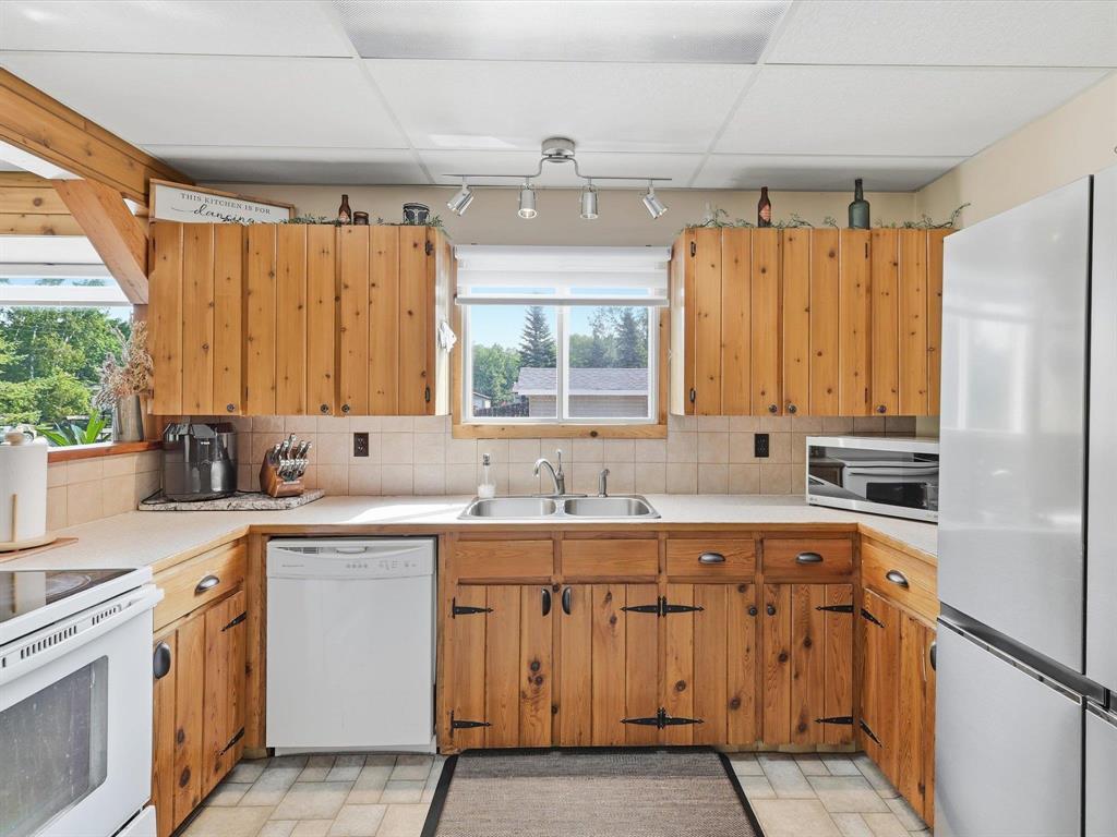 84 Cobiness Bay, Buffalo Point, Manitoba  R0A 2W0 - Photo 15 - 202620839
