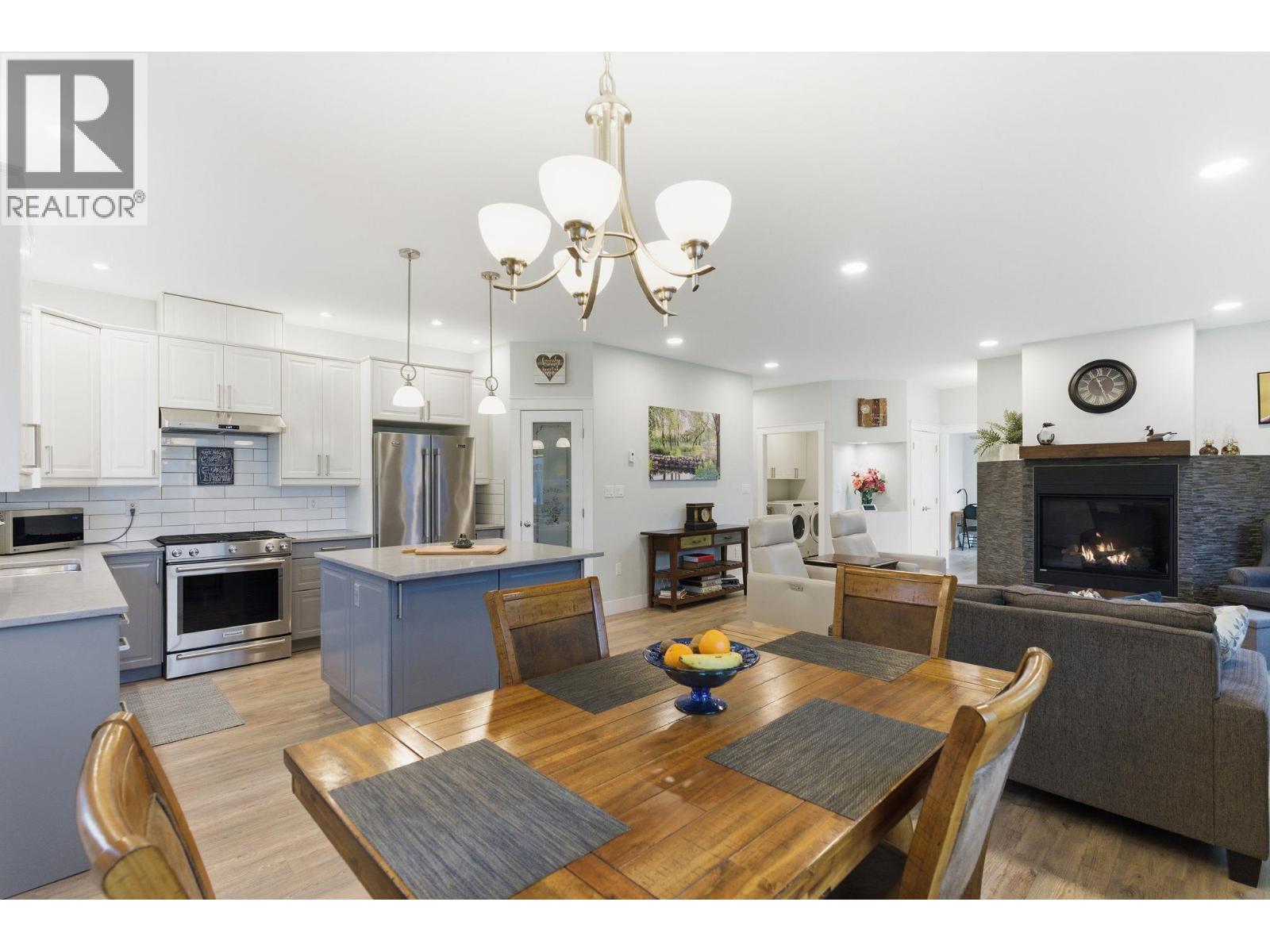 402 11 Avenue, Keremeos, British Columbia  V0X 1N3 - Photo 10 - 10373699