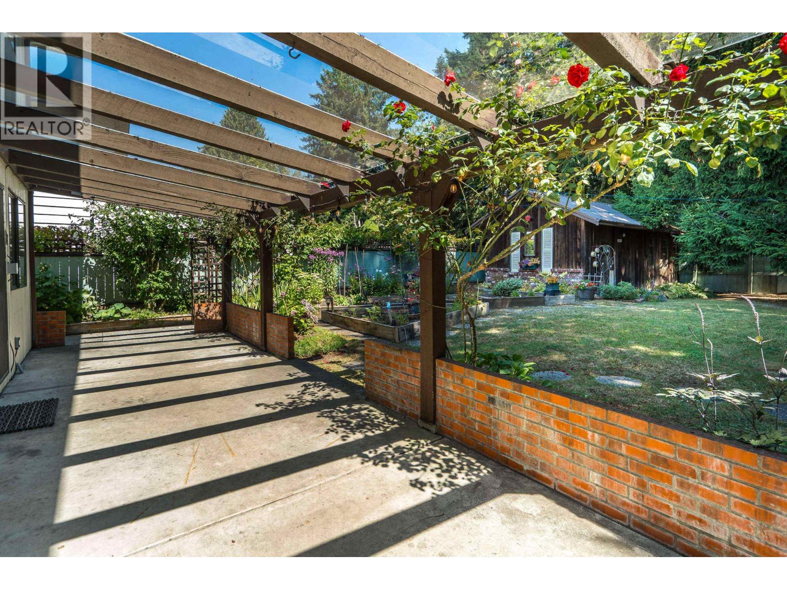 571 Berry Street, Coquitlam, British Columbia  V3J 5T5 - Photo 36 - R3156042
