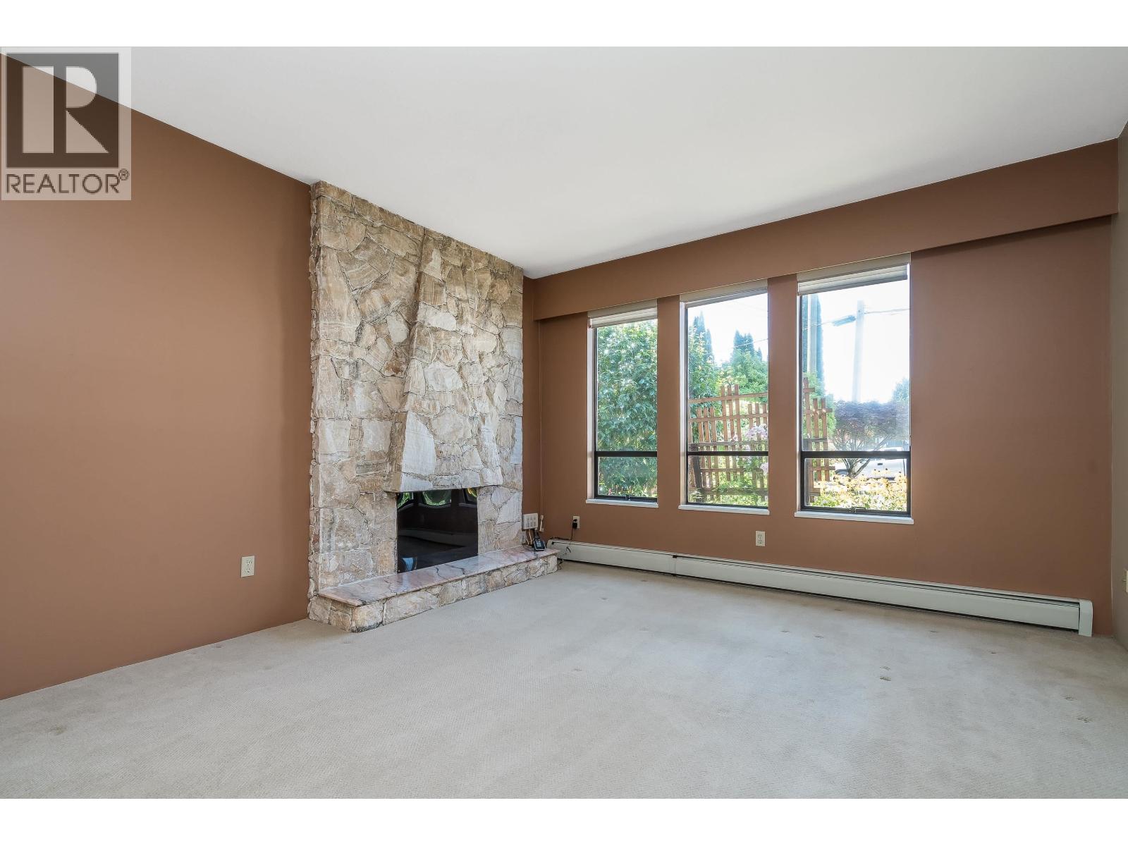 571 Berry Street, Coquitlam, British Columbia  V3J 5T5 - Photo 7 - R3156042