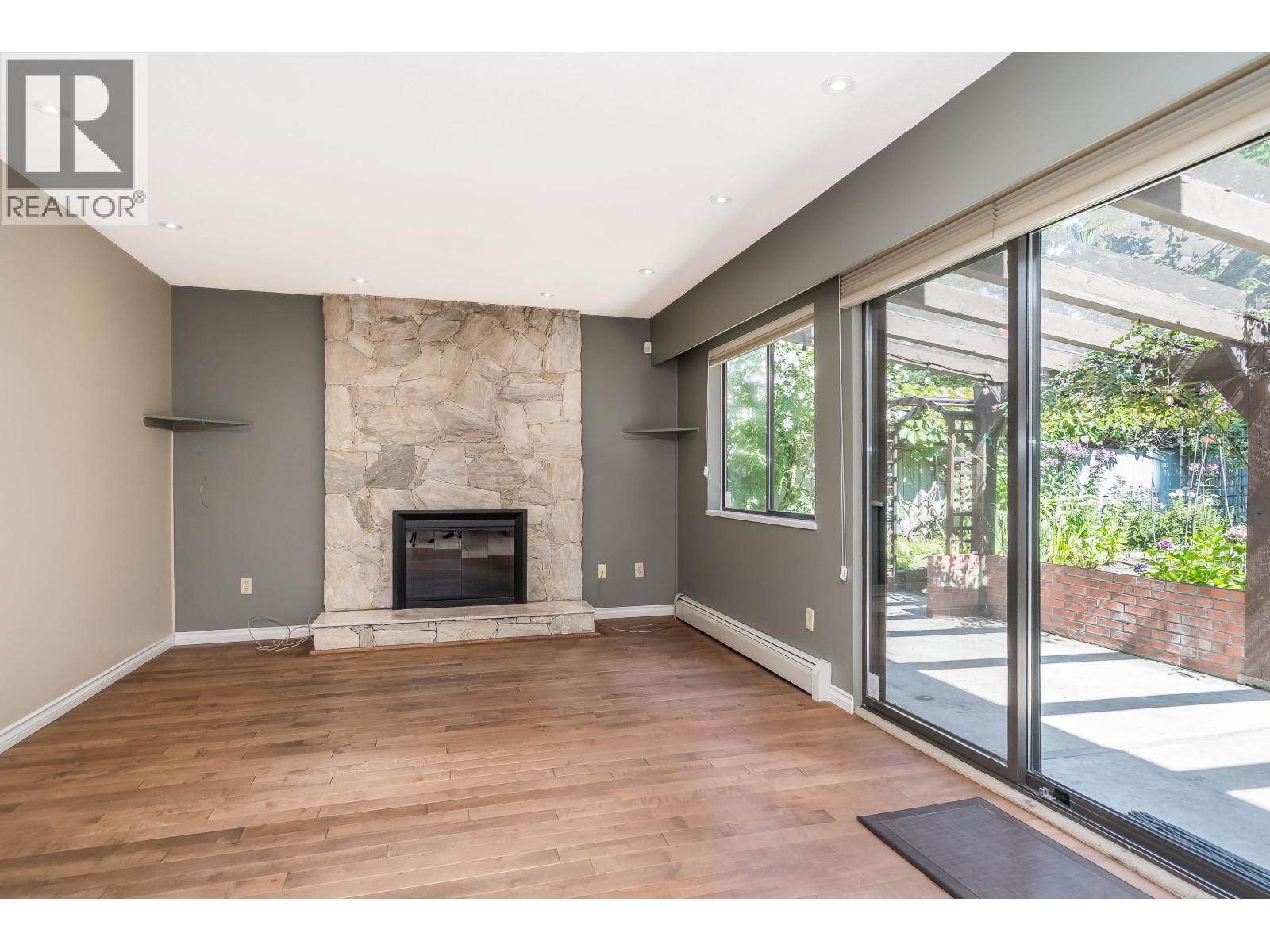 571 Berry Street, Coquitlam, British Columbia  V3J 5T5 - Photo 14 - R3156042