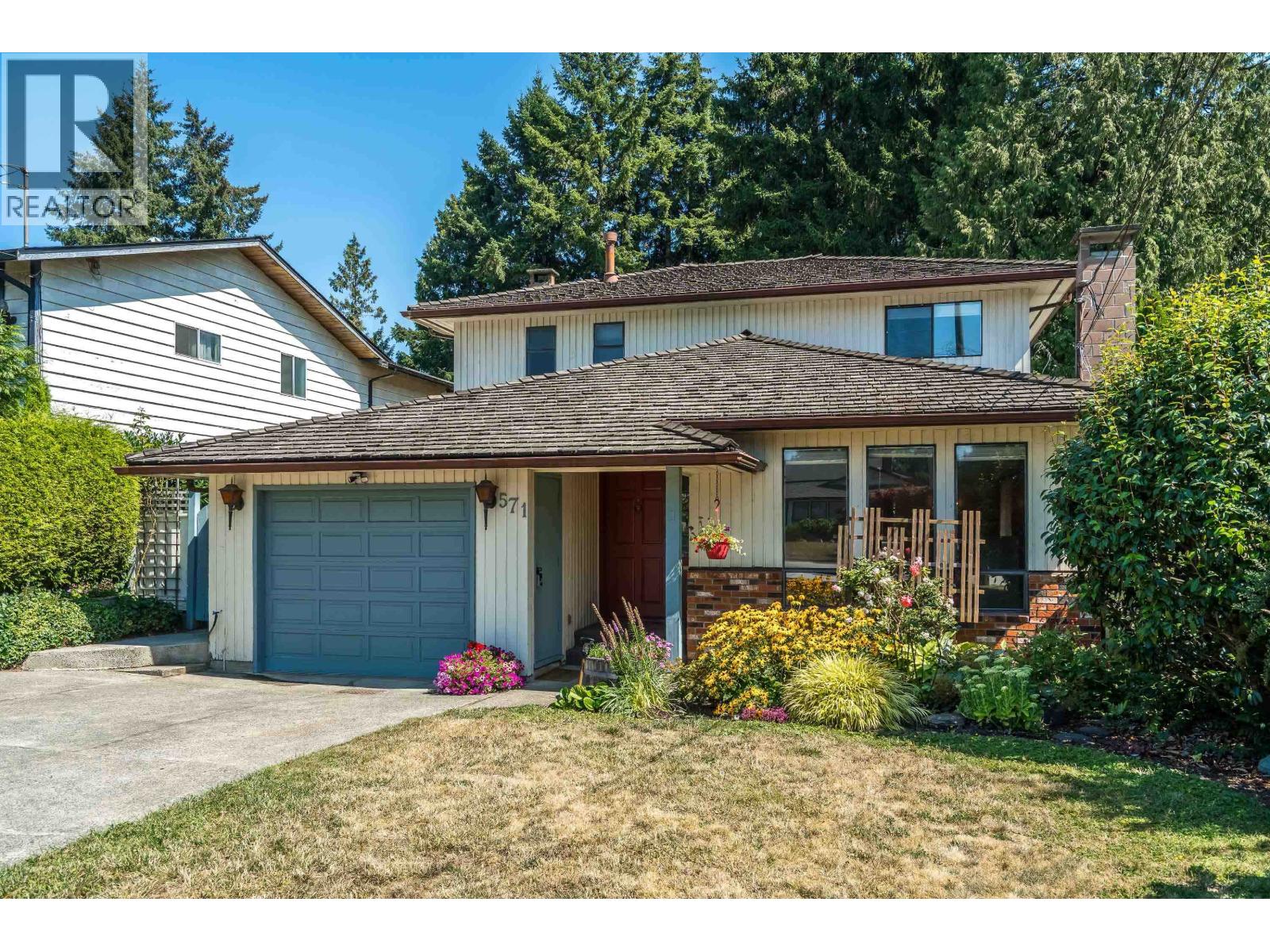 571 Berry Street, Coquitlam, British Columbia  V3J 5T5 - Photo 3 - R3156042
