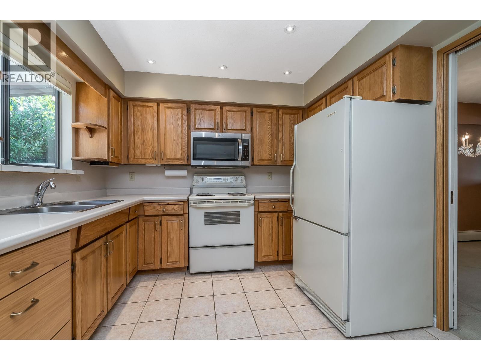 571 Berry Street, Coquitlam, British Columbia  V3J 5T5 - Photo 20 - R3156042