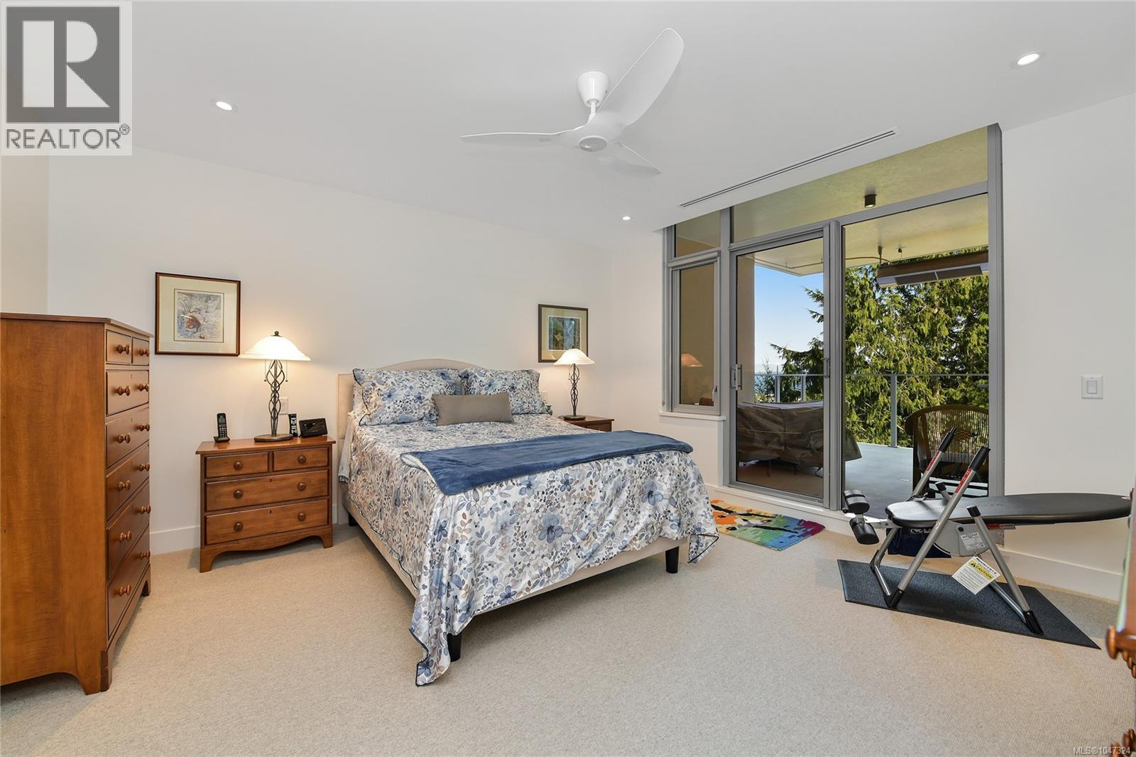 406 5388 Hill Rise Terr, Saanich, British Columbia  V8Y 3K2 - Photo 29 - 1047324
