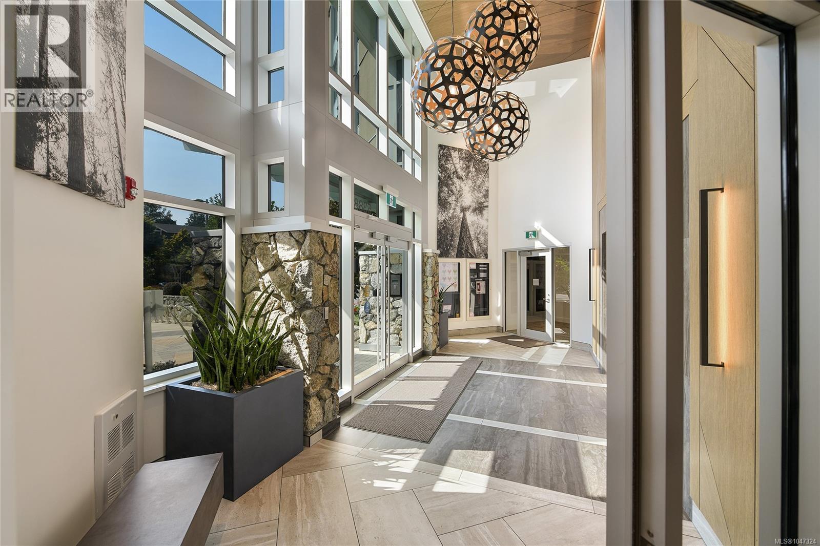 406 5388 Hill Rise Terr, Saanich, British Columbia  V8Y 3K2 - Photo 48 - 1047324