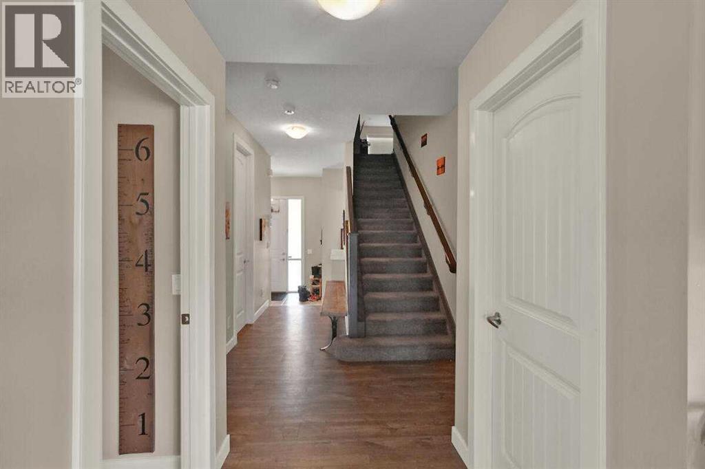 518 Mahogany Manor SE, Calgary, Alberta  T3M 0Y3 - Photo 7 - A2331478