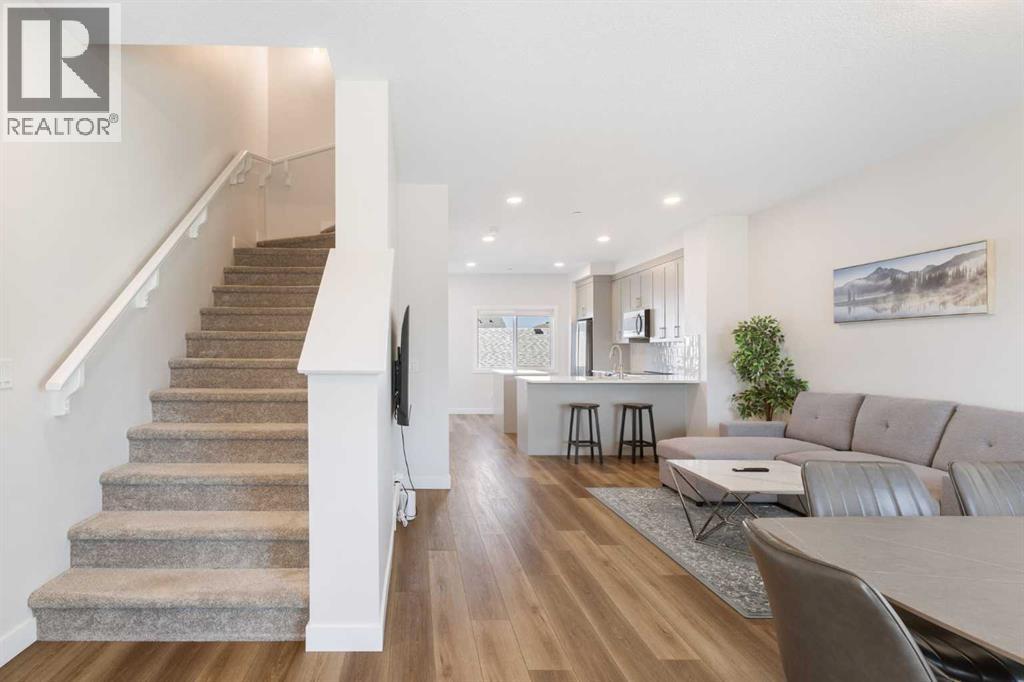 251 Lucas Boulevard NW, Calgary, Alberta  T3P 1N1 - Photo 2 - A2334720