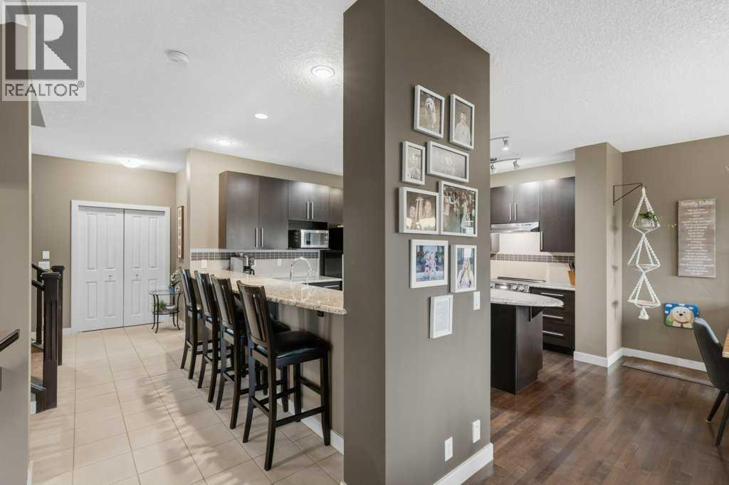 69 Everhollow Avenue SW, Calgary, Alberta  T2Y 0A9 - Photo 10 - A2337317