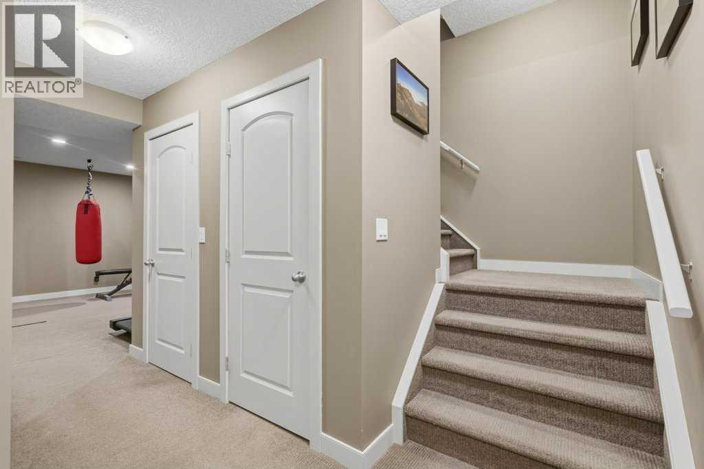 69 Everhollow Avenue SW, Calgary, Alberta  T2Y 0A9 - Photo 36 - A2337317