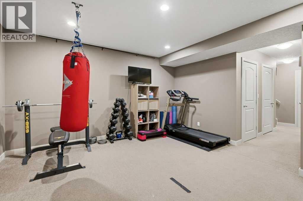 69 Everhollow Avenue SW, Calgary, Alberta  T2Y 0A9 - Photo 37 - A2337317