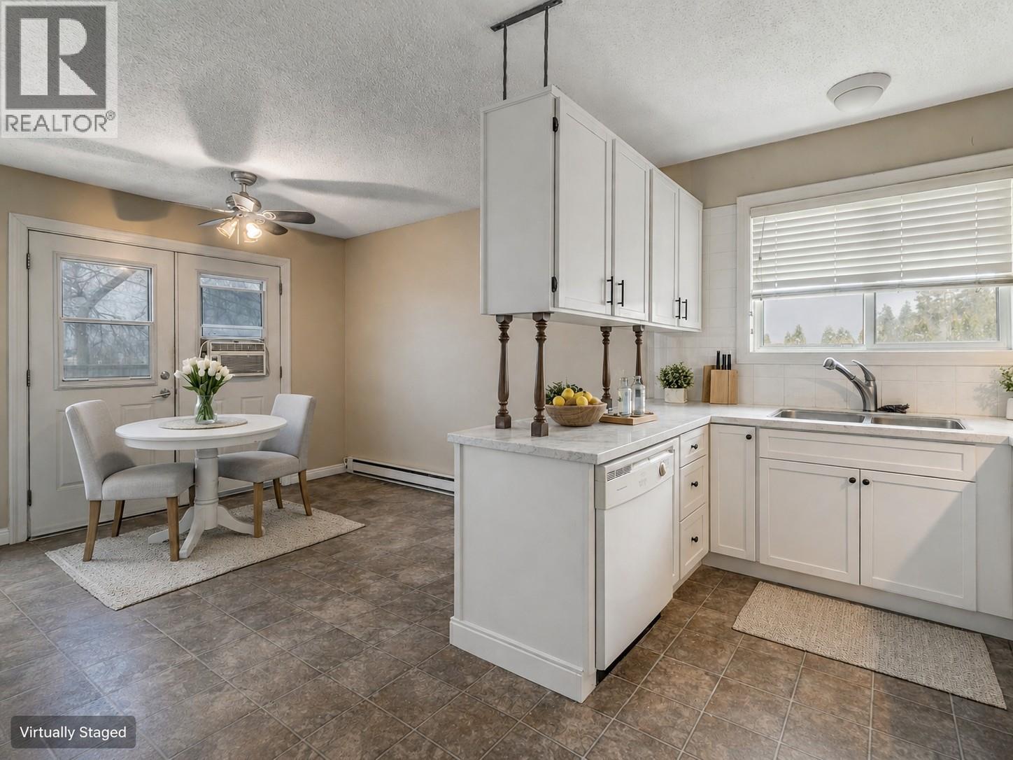1105 Cactus Road, Kelowna, British Columbia  V1X 5N3 - Photo 4 - 10397728