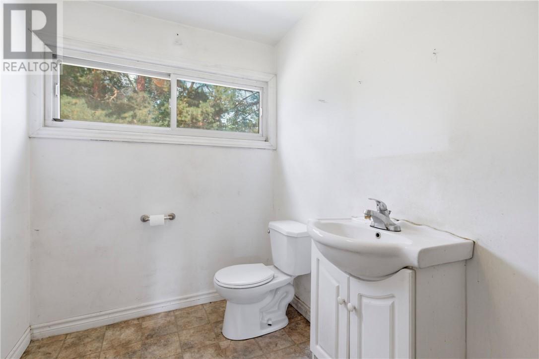 690 Pearson Drive, Sudbury, Ontario  P3G 1J3 - Photo 7 - 2129904