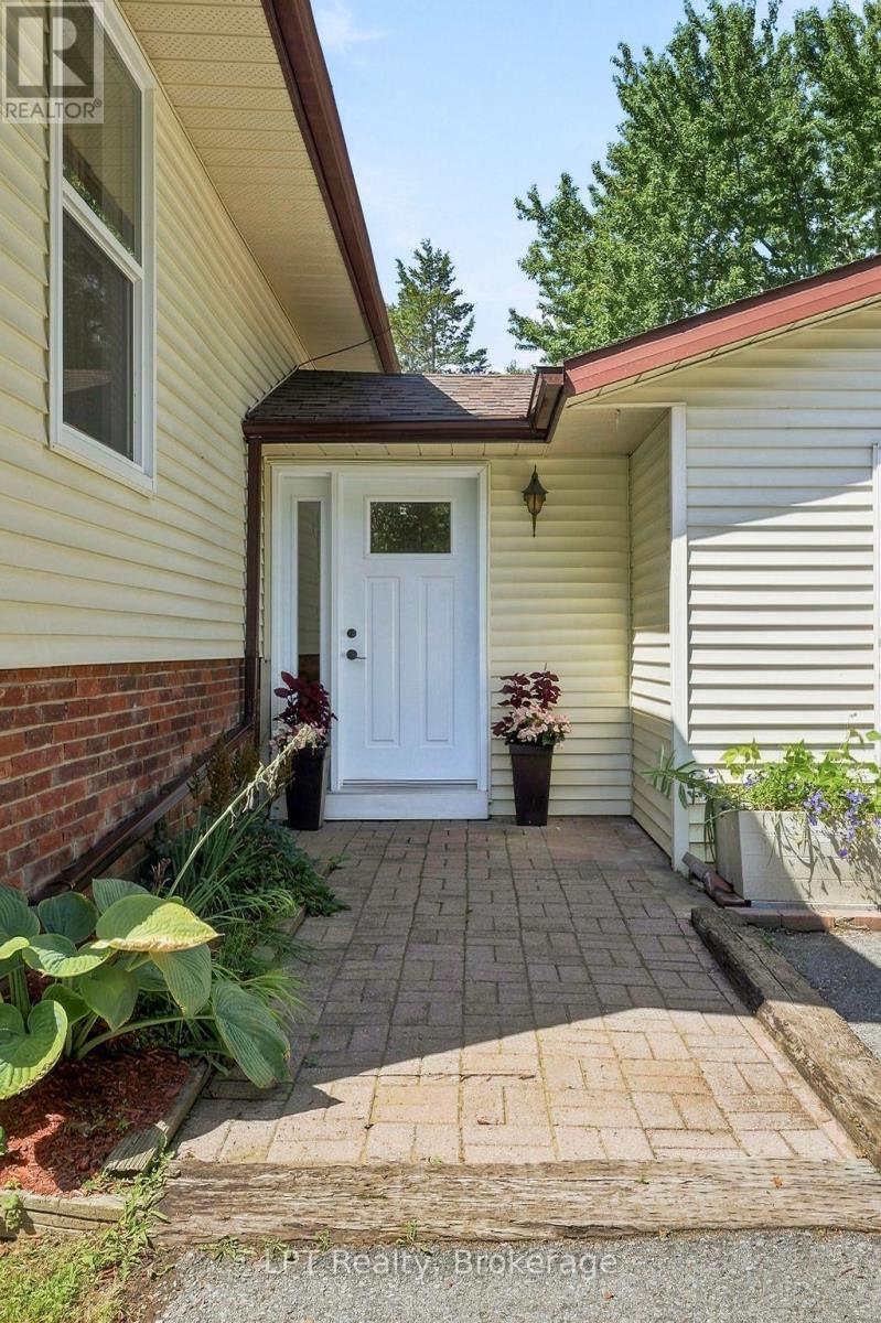 1207 County Rd 9 Street, Greater Napanee, Ontario  K7R 3K8 - Photo 5 - X12955334