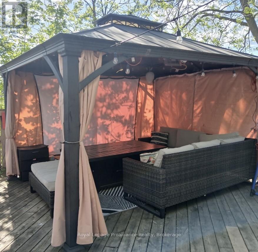 306 Dundas Street W, Quinte West, Ontario  K8V 3S3 - Photo 34 - X13137408