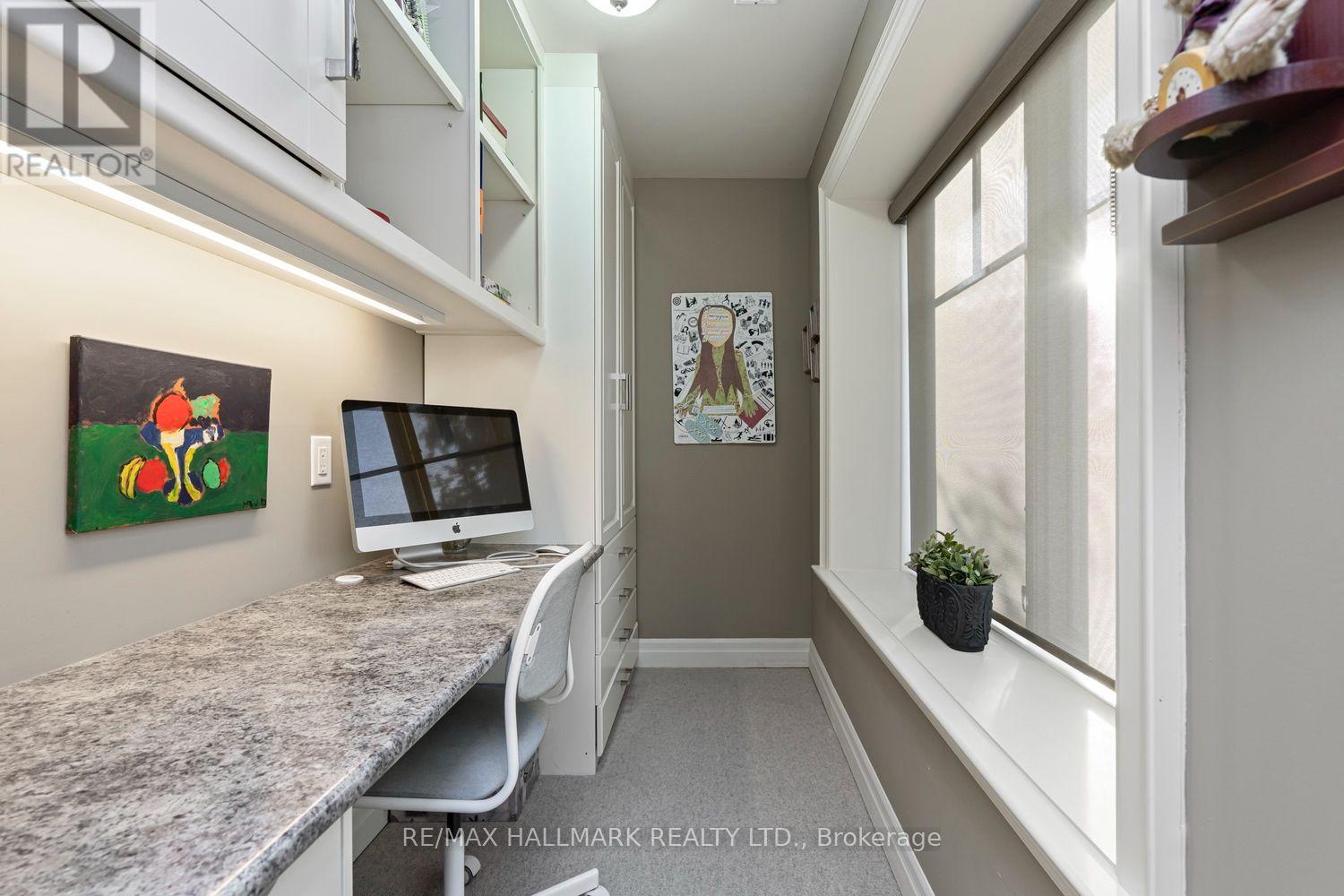 25 Queensborough Crescent, Toronto, Ontario  M9R 1A1 - Photo 23 - W13564258