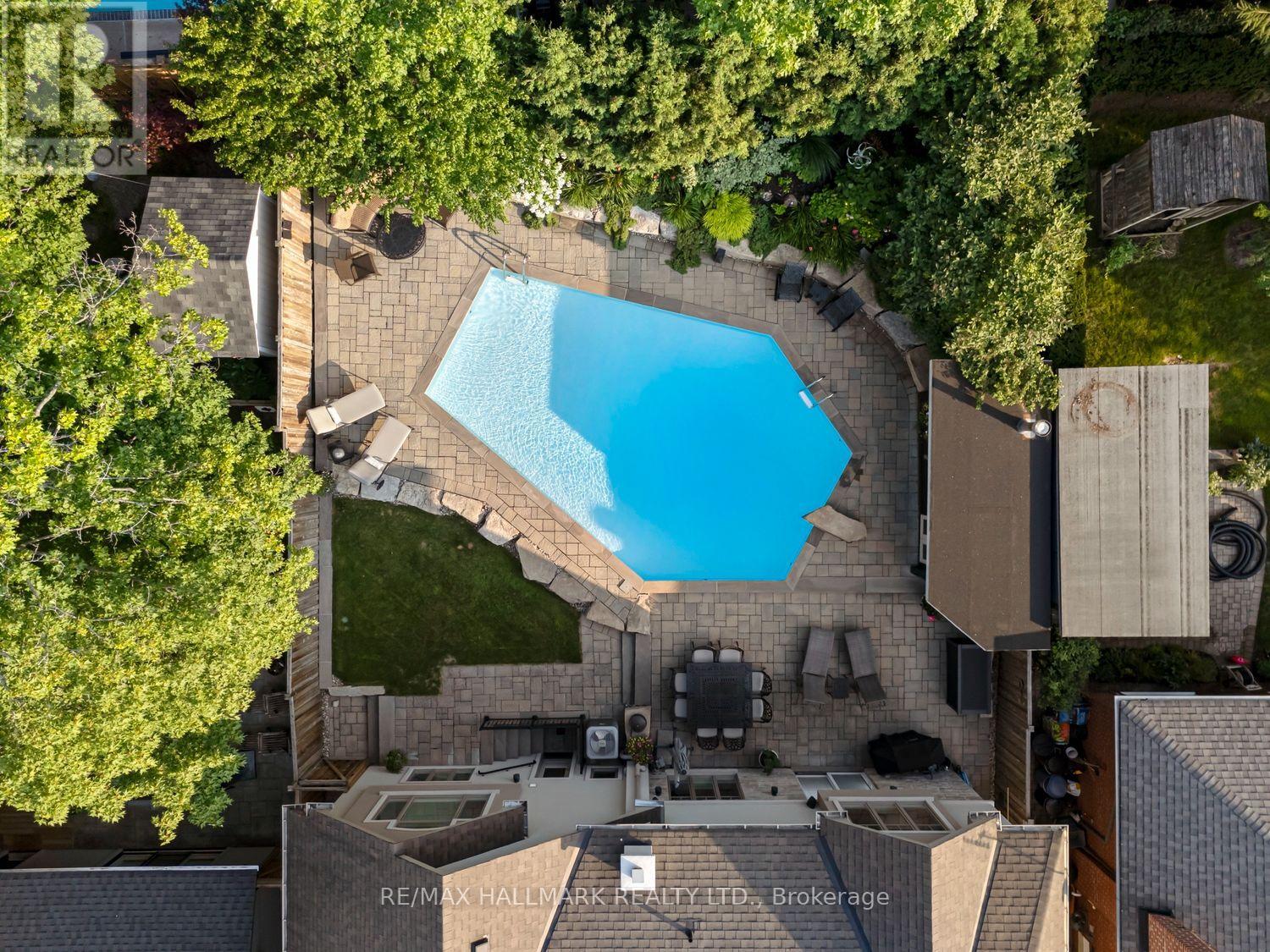 25 Queensborough Crescent, Toronto, Ontario  M9R 1A1 - Photo 43 - W13564258