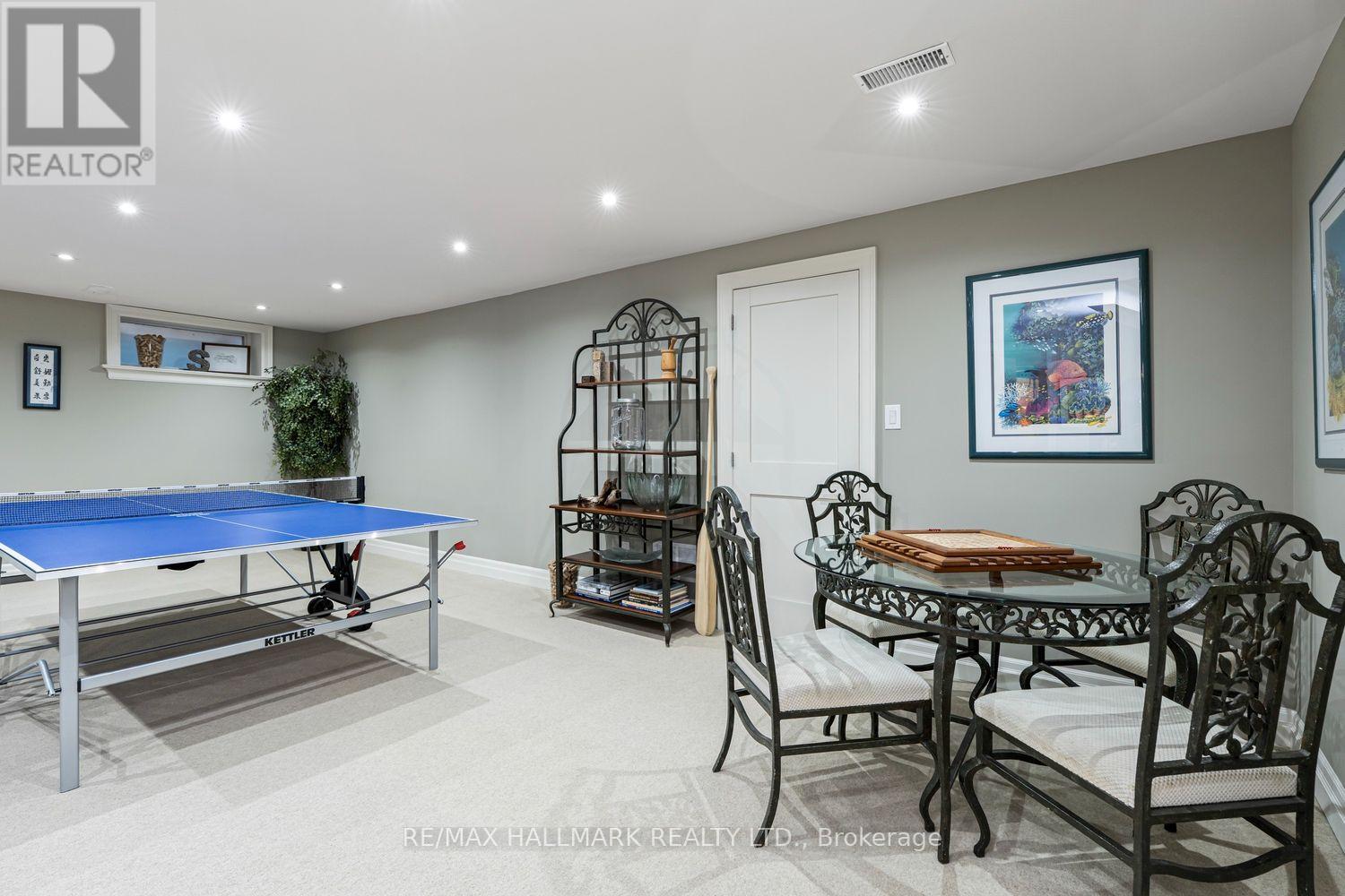 25 Queensborough Crescent, Toronto, Ontario  M9R 1A1 - Photo 34 - W13564258