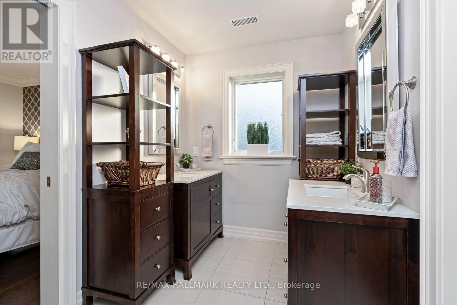 25 Queensborough Crescent, Toronto, Ontario  M9R 1A1 - Photo 27 - W13564258