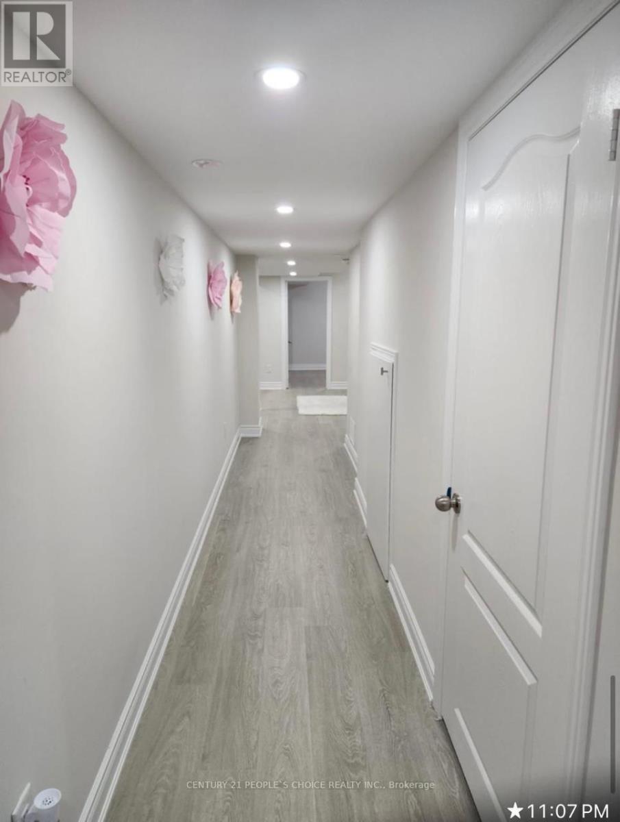 Bsmt - 7 Humberstone Crescent, Brampton, Ontario  L7A 4C3 - Photo 9 - W13691058