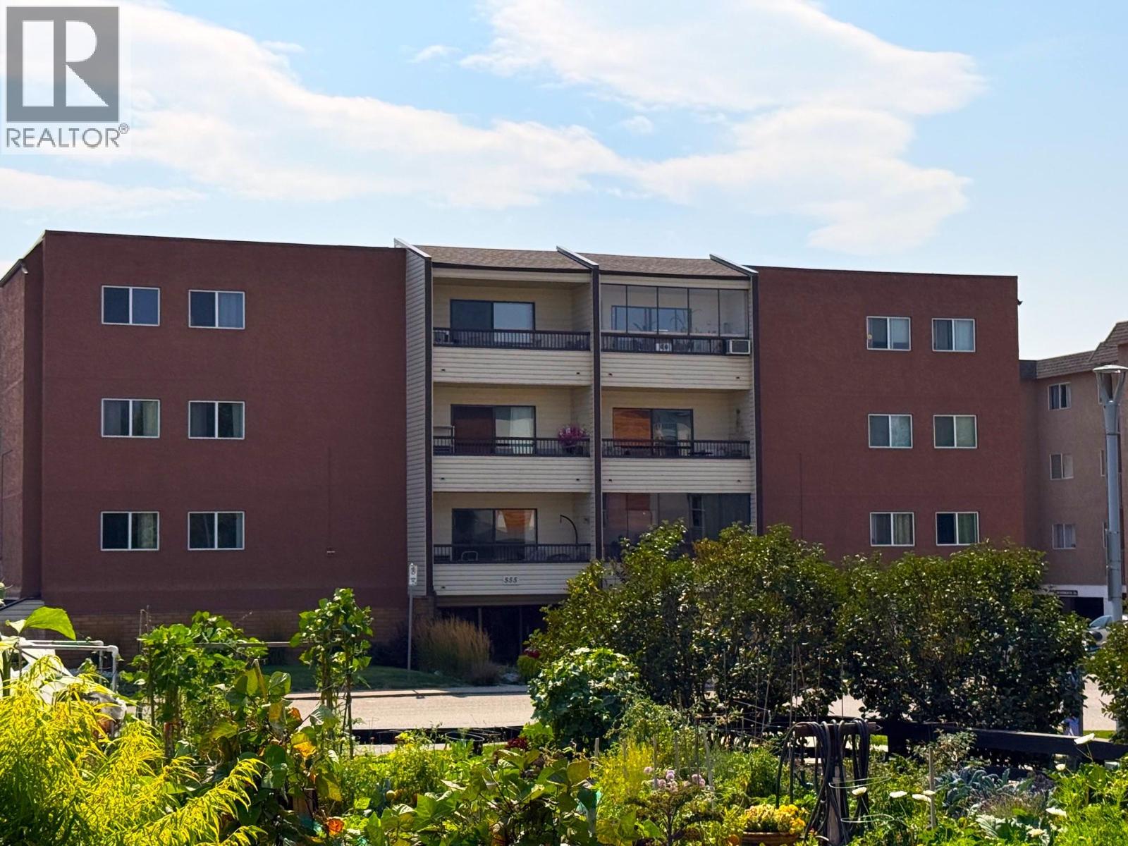 555 Rowcliffe Avenue Unit# 305, Kelowna, British Columbia