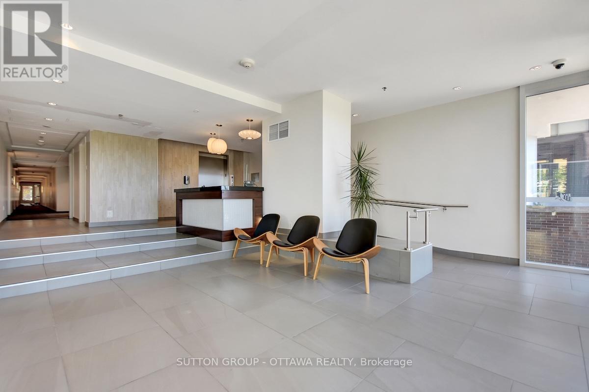 614 - 300a Lett Street, Ottawa, Ontario  K1R 0B8 - Photo 2 - X13206066