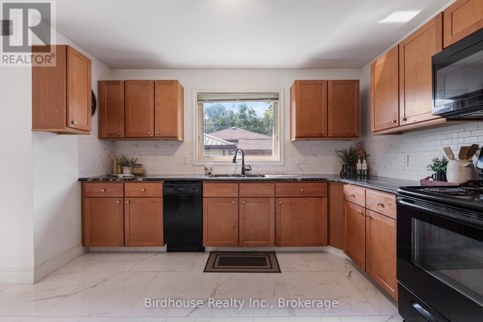 223 Crosby Drive, Kawartha Lakes, Ontario  K0M 1A0 - Photo 12 - X13691704