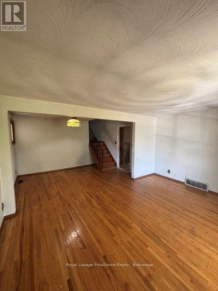 112 Sidney Street, Belleville, Ontario  K8P 3Y9 - Photo 9 - X13691716