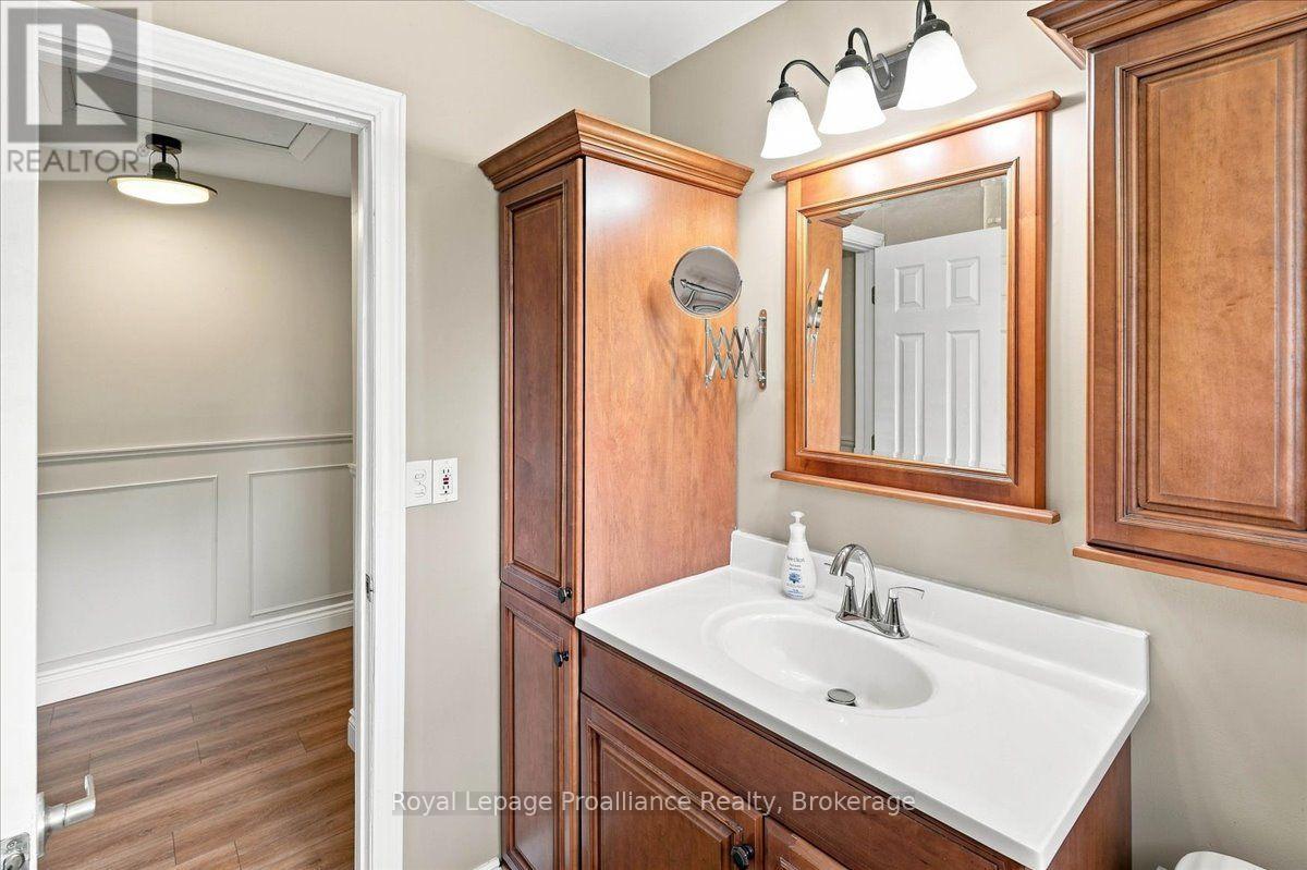 171 Aikins Road, Quinte West, Ontario  K8N 4Z2 - Photo 11 - X13691754