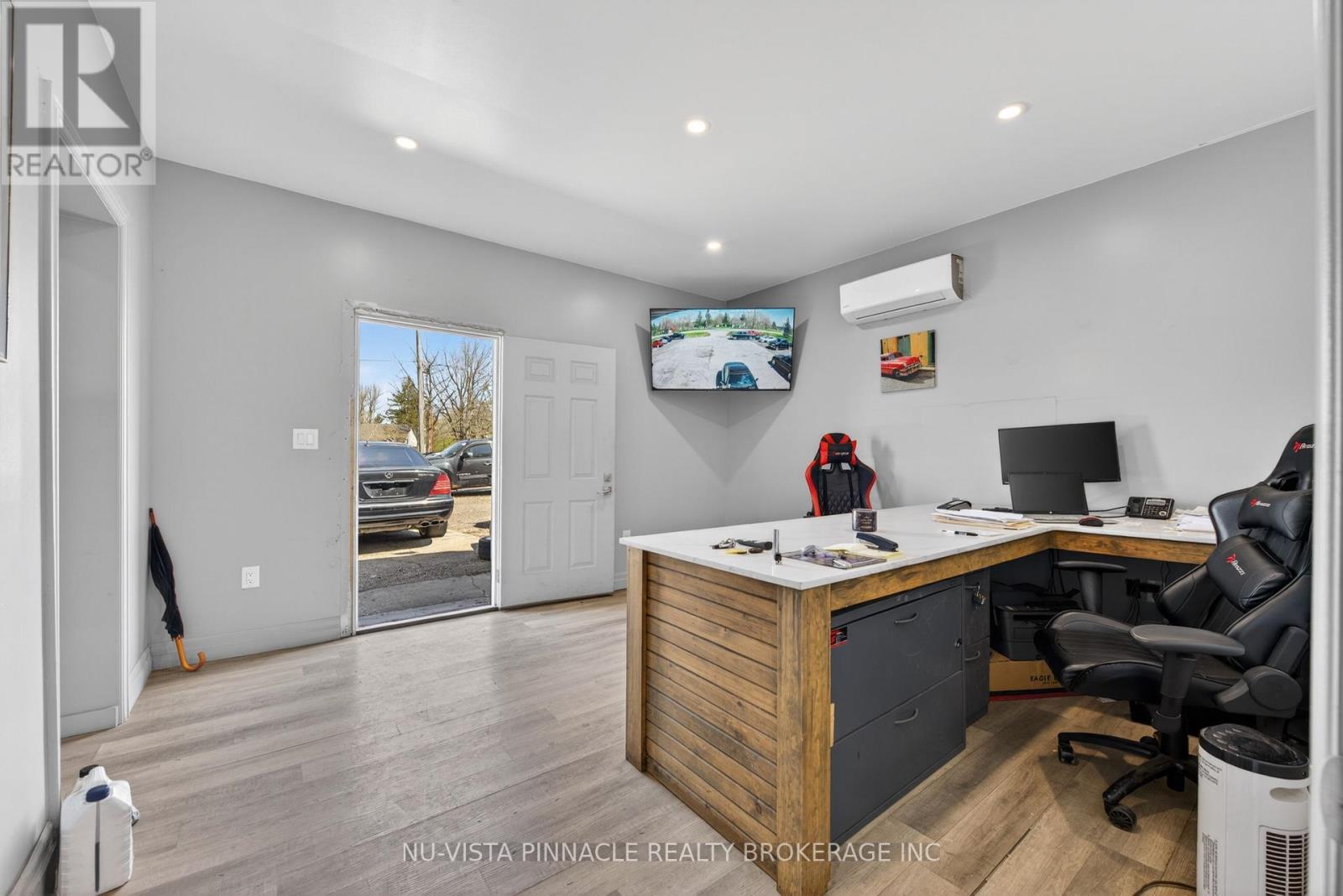 6339 Egremont Drive, Middlesex Centre, Ontario  N0L 1R0 - Photo 21 - X13691806