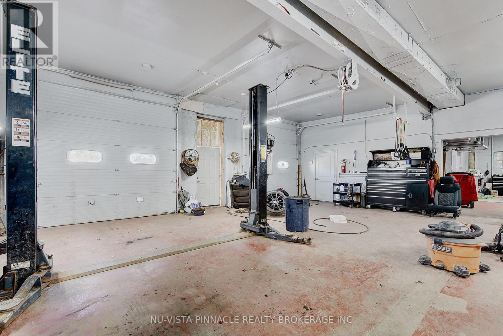 6339 Egremont Drive, Middlesex Centre, Ontario  N0L 1R0 - Photo 31 - X13691806