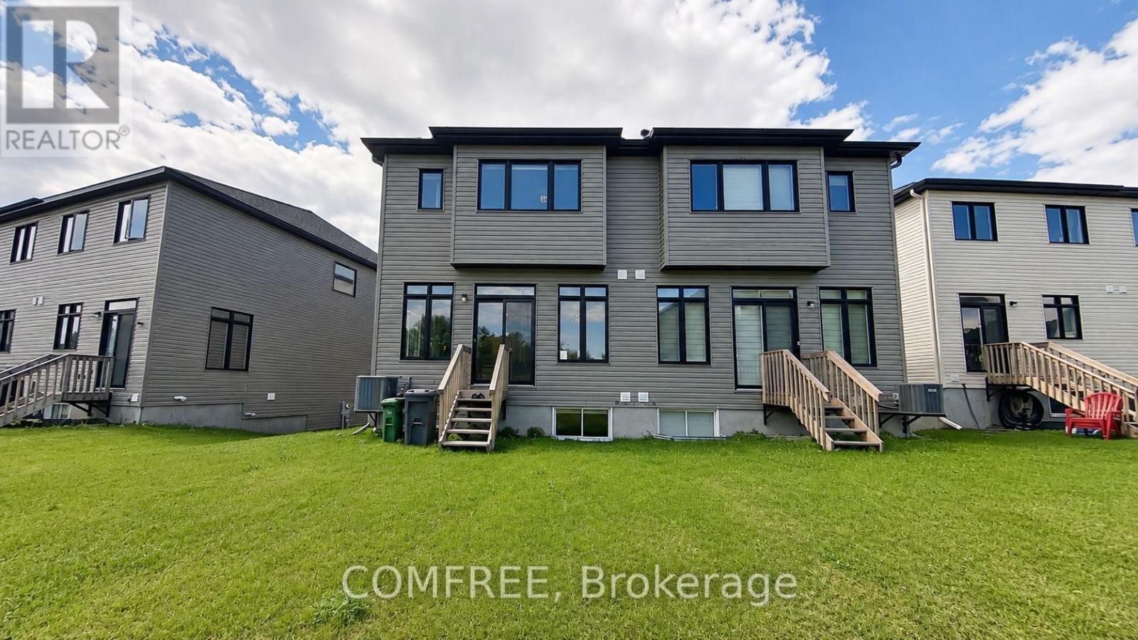 573 Knotridge Street, Ottawa, Ontario  K1W 0M2 - Photo 2 - X13691880