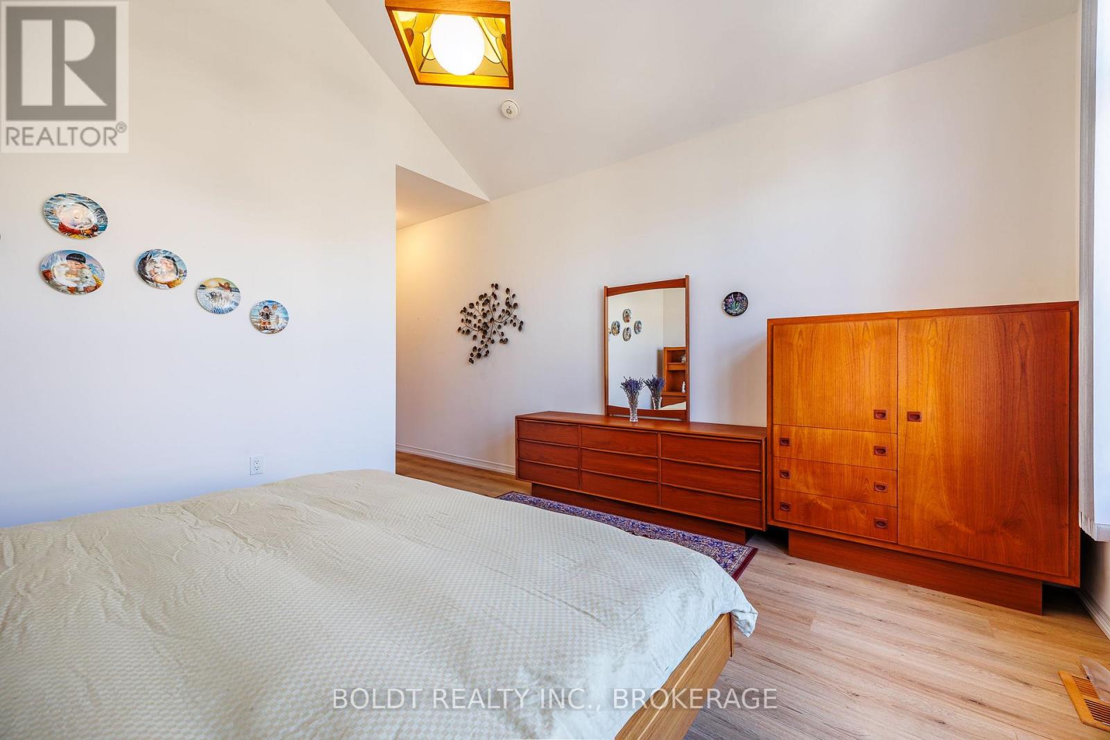 35 Cosmopolitan Common, St. Catharines, Ontario  L2M 0B8 - Photo 13 - X13691738