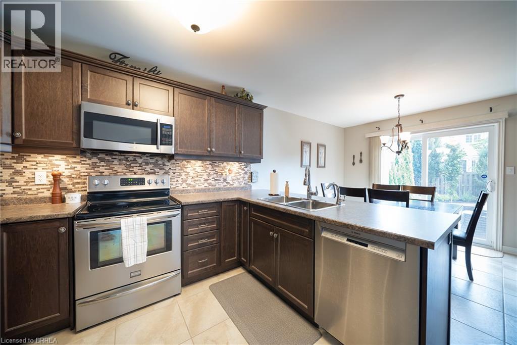 169 Mcguiness Drive, Brantford, Ontario  N3T 6R4 - Photo 9 - 40856213