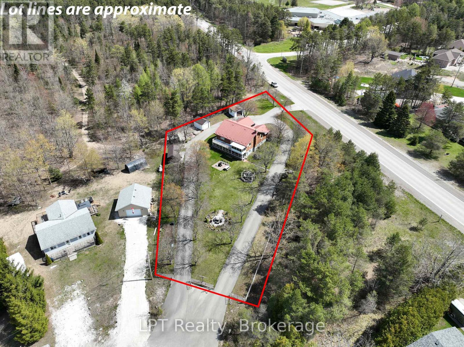 58 Allister Place, South Bruce Peninsula, Ontario N0H 2T0 - Photo 4 - X13001526