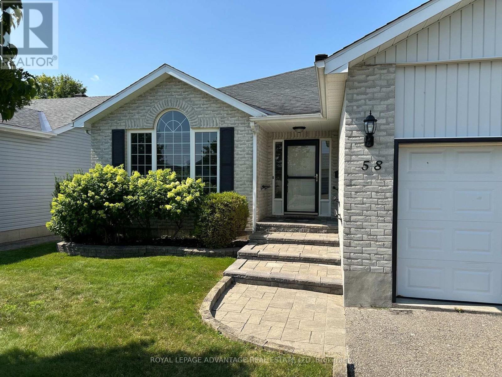 58 Decaria Boulevard, Perth, Ontario K7H 3R3 - Photo 2 - X13691630
