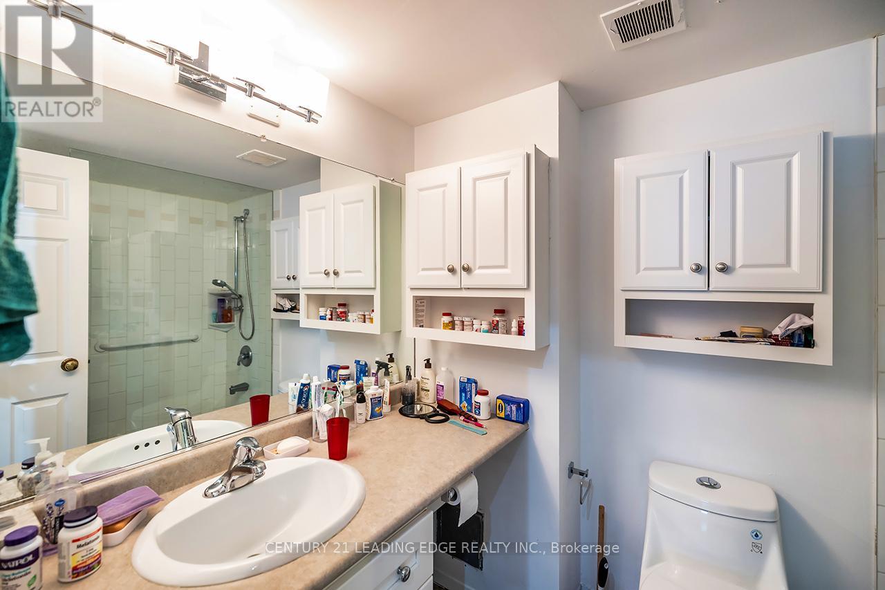 1708 - 75 Wynford Heights Crescent, Toronto, Ontario  M3C 3H9 - Photo 17 - C13691640