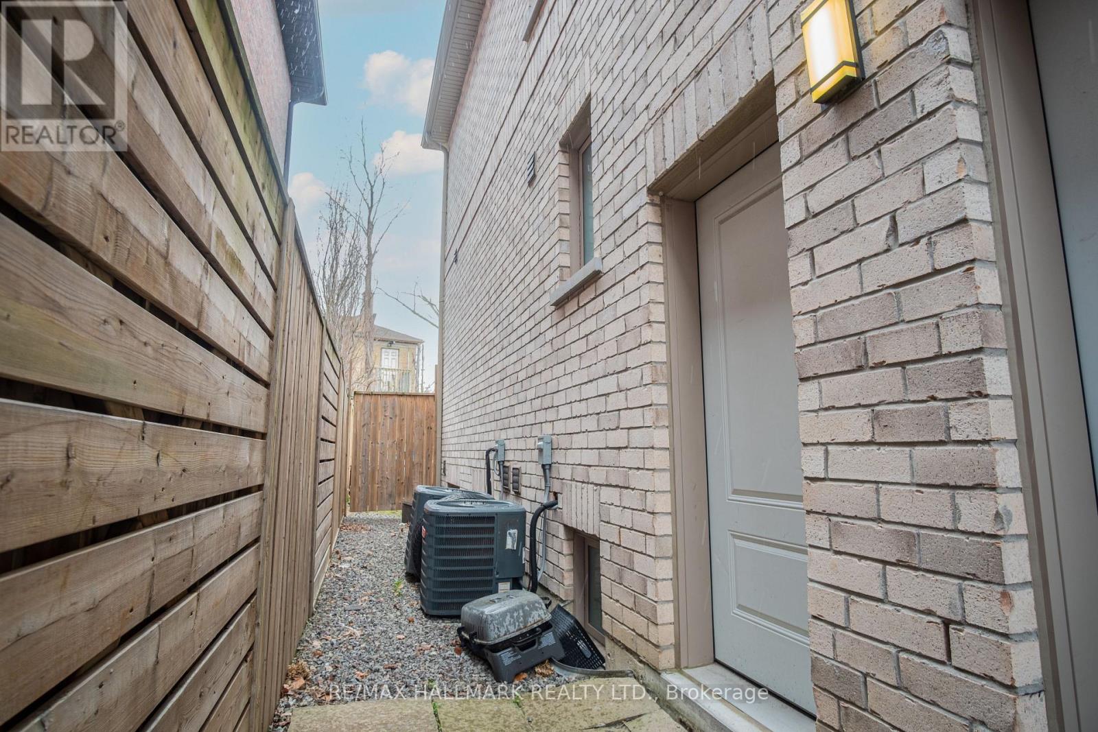 Basement 1 - 35 Roberta Drive, Toronto, Ontario  M6A 2J6 - Photo 10 - C13691662