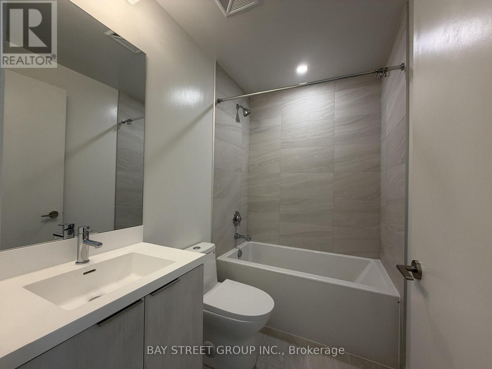 2216 - 400 King Street W, Toronto, Ontario  M5V 0X8 - Photo 4 - C13691674