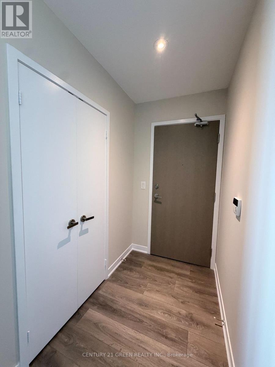 6001 - 88 HARBOUR STREET, Toronto, Ontario