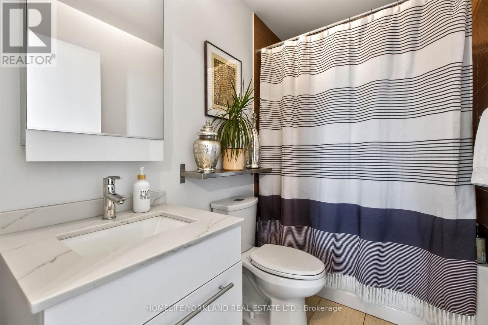 2703 - 500 Sherbourne Street, Toronto, Ontario  M4X 1L1 - Photo 23 - C13691730