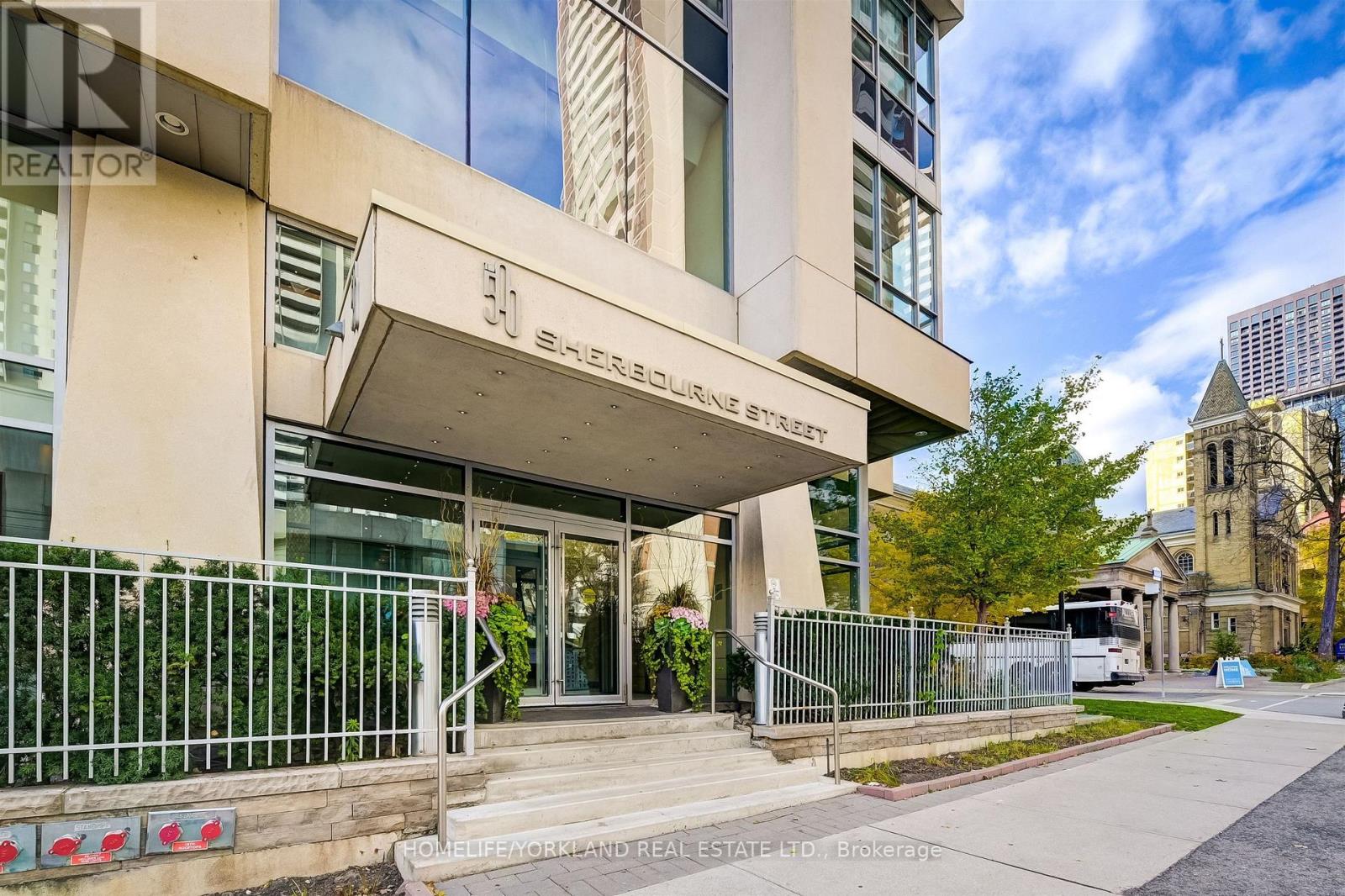 2703 - 500 Sherbourne Street, Toronto, Ontario  M4X 1L1 - Photo 3 - C13691730