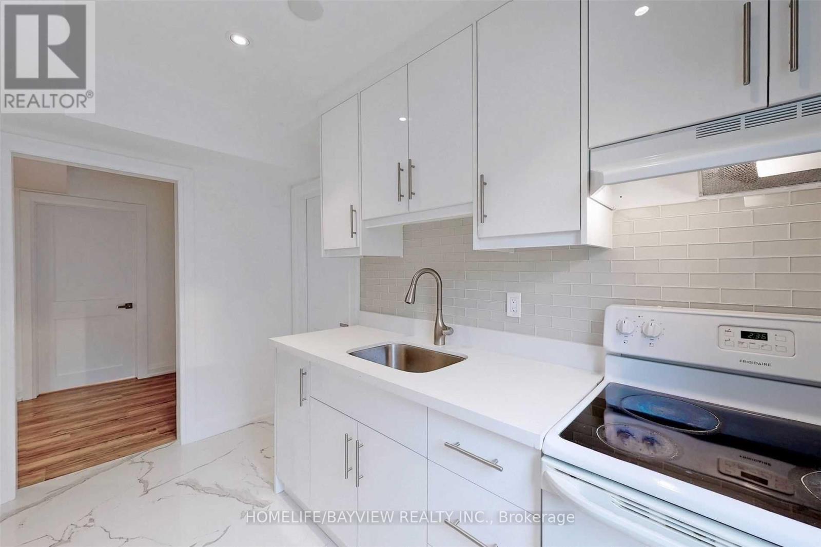663 Conacher (Lower) Drive, Toronto, Ontario  M2M 3N4 - Photo 11 - C13691780