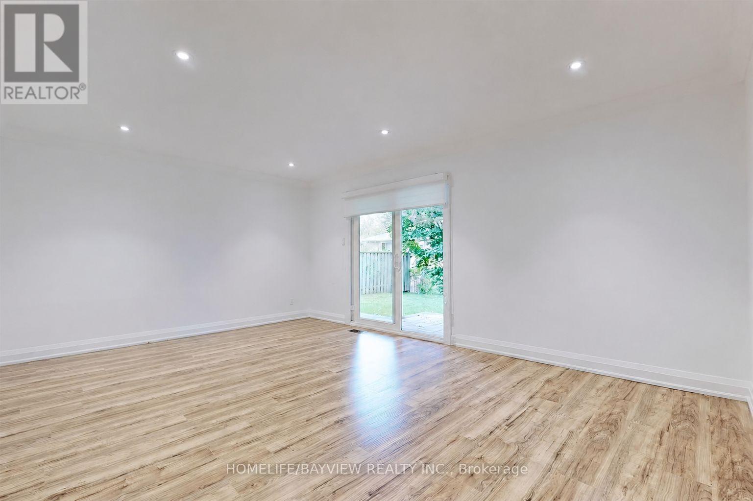 663 Conacher (Lower) Drive, Toronto, Ontario  M2M 3N4 - Photo 5 - C13691780