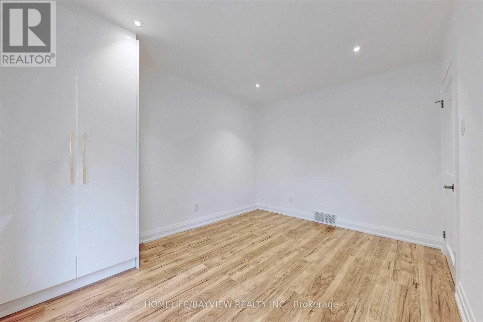 663 Conacher (Lower) Drive, Toronto, Ontario  M2M 3N4 - Photo 8 - C13691780