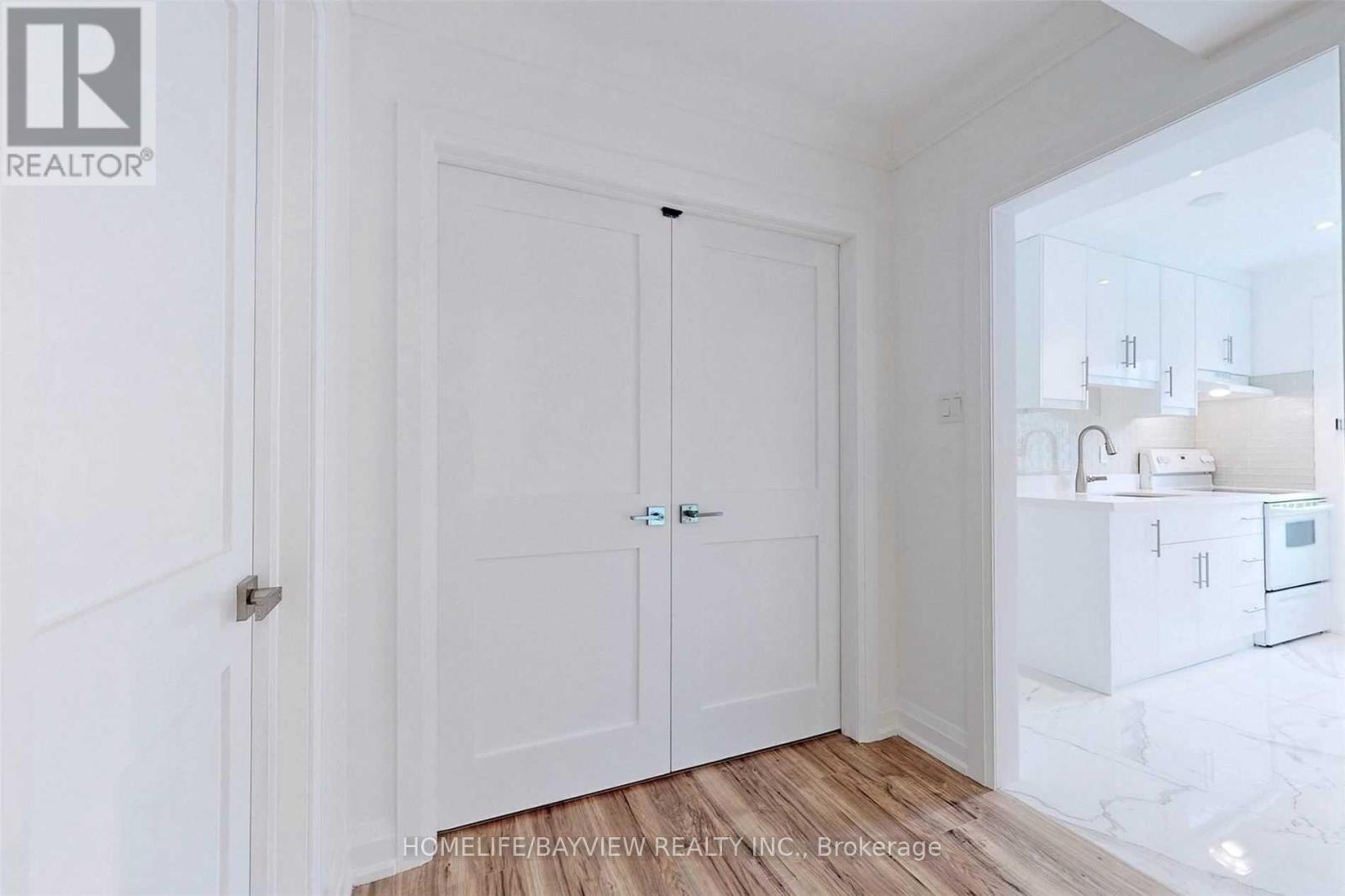 663 Conacher (Lower) Drive, Toronto, Ontario  M2M 3N4 - Photo 9 - C13691780