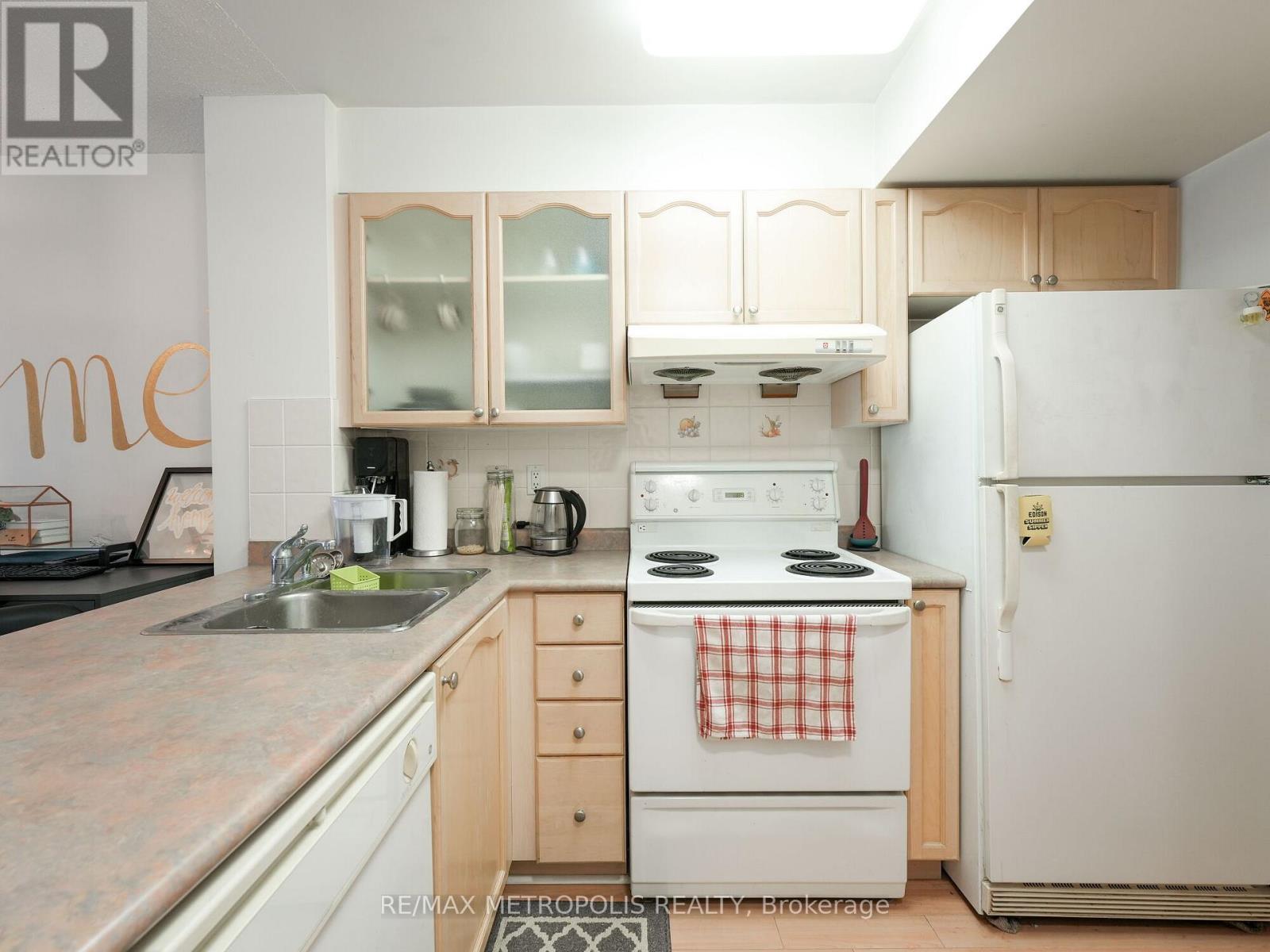1205 - 188 Doris Avenue, Toronto, Ontario  M2N 6Z5 - Photo 14 - C13691782