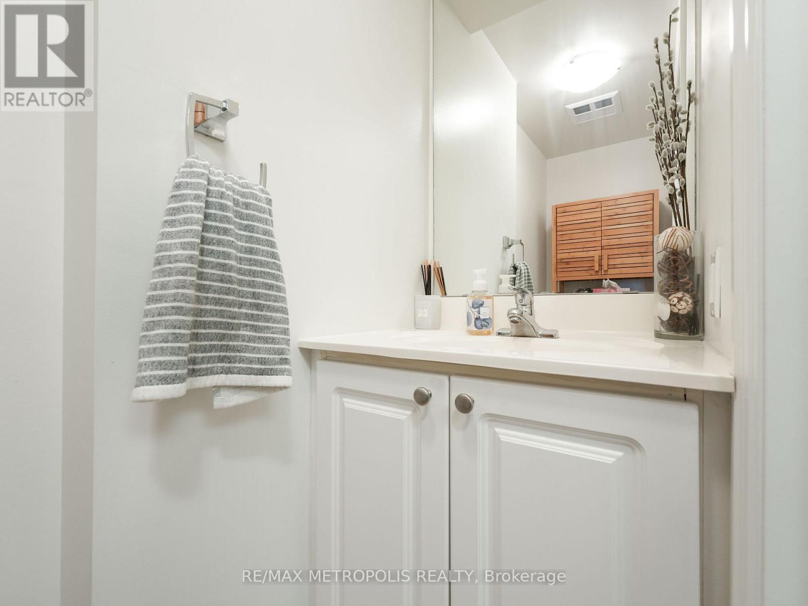 1205 - 188 Doris Avenue, Toronto, Ontario  M2N 6Z5 - Photo 18 - C13691782