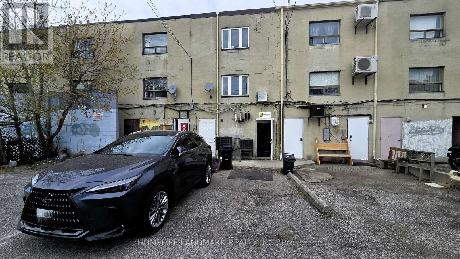 825 Bloor Street W, Toronto, Ontario M6G 1M1 - Photo 5 - C13691786